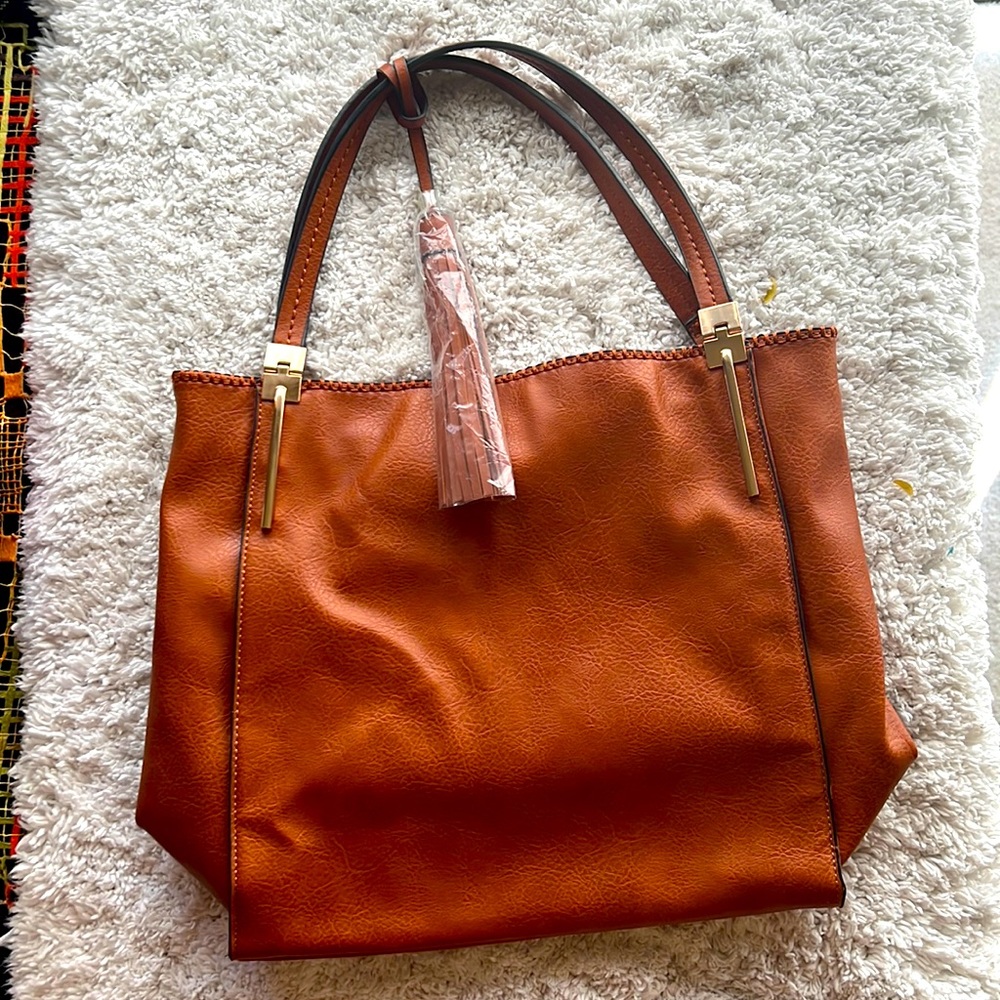 Brown leather shoulder bag